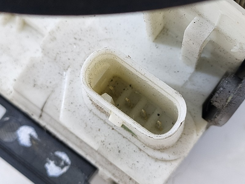 Recambio de cerradura puerta delantera izquierda para mercedes-benz clase cls (w218) cls 250 cdi be (218.303) referencia OEM IAM