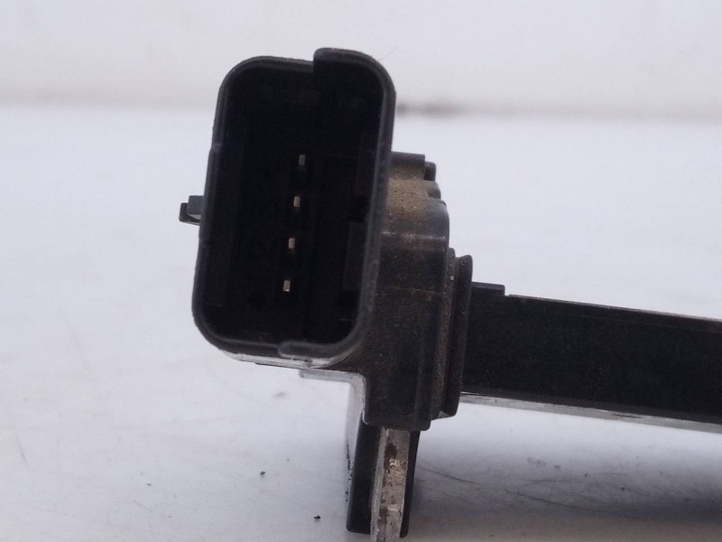 Recambio de caudalimetro para peugeot partner kasten confort l1 referencia OEM IAM 9683282980  E3-B2-24-1