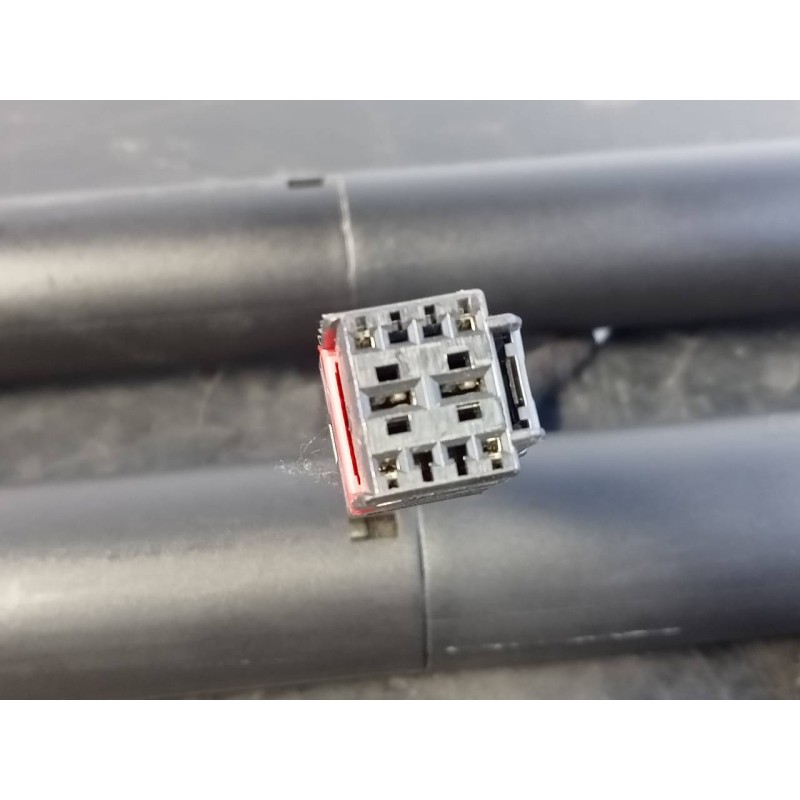 Recambio de amortiguadores maletero / porton para porsche macan (typ ) s diesel referencia OEM IAM   P2-B3-4