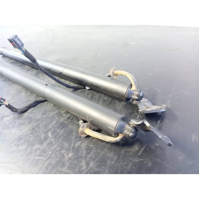 Recambio de amortiguadores maletero / porton para porsche macan (typ ) s diesel referencia OEM IAM   P2-B3-4