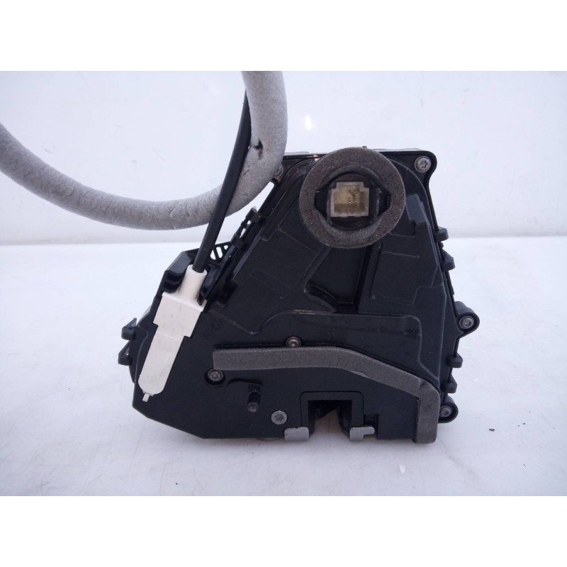 Recambio de cerradura puerta trasera derecha para renault austral alpine referencia OEM IAM 825008232R  E1-A1-40-2