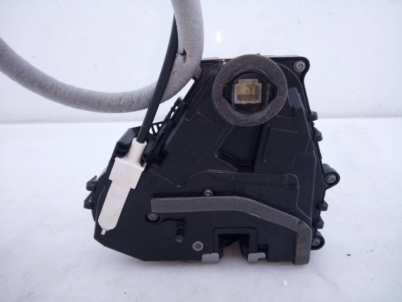 Recambio de cerradura puerta trasera derecha para renault austral alpine referencia OEM IAM 825008232R  E1-A1-40-2