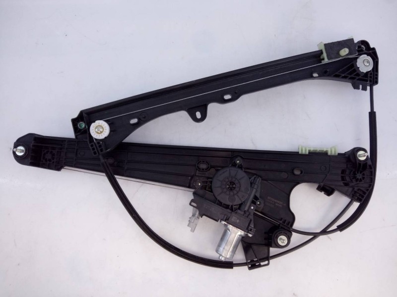 Recambio de elevalunas delantero derecho para renault austral alpine referencia OEM IAM 807204063R  E1-A1-40-2