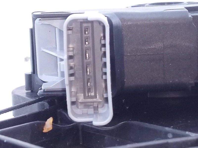 Recambio de elevalunas trasero derecho para renault austral alpine referencia OEM IAM 827209573R  E1-A1-40-2