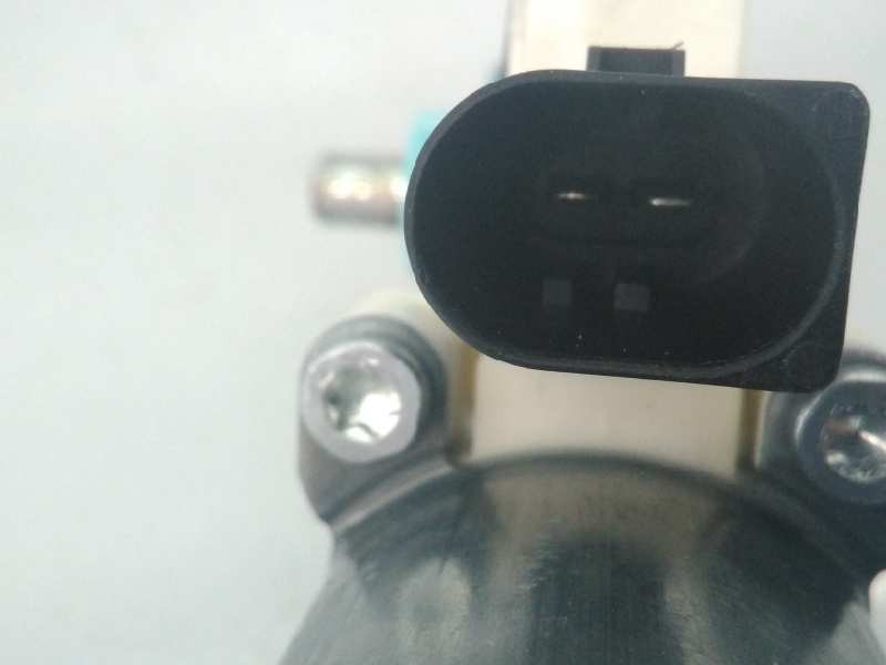 Recambio de motor elevalunas delantero derecho para mercedes-benz clase a (w169) a 180 cdi a-edition referencia OEM IAM A1698201