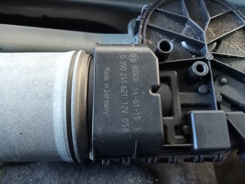 Recambio de motor limpia delantero para peugeot partner kasten confort l1 referencia OEM IAM 0390241621  