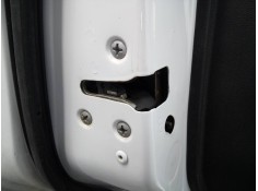 CERRADURA PUERTA TRASERA IZQUIERDA 