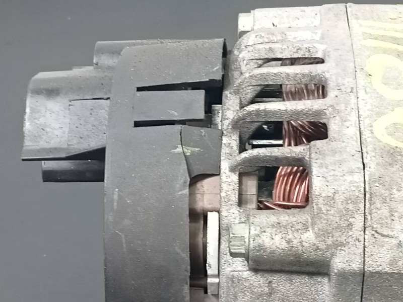 Recambio de alternador para jeep renegade sport 4x2 referencia OEM IAM 51884351 MS101210710 P3-A5-5-1