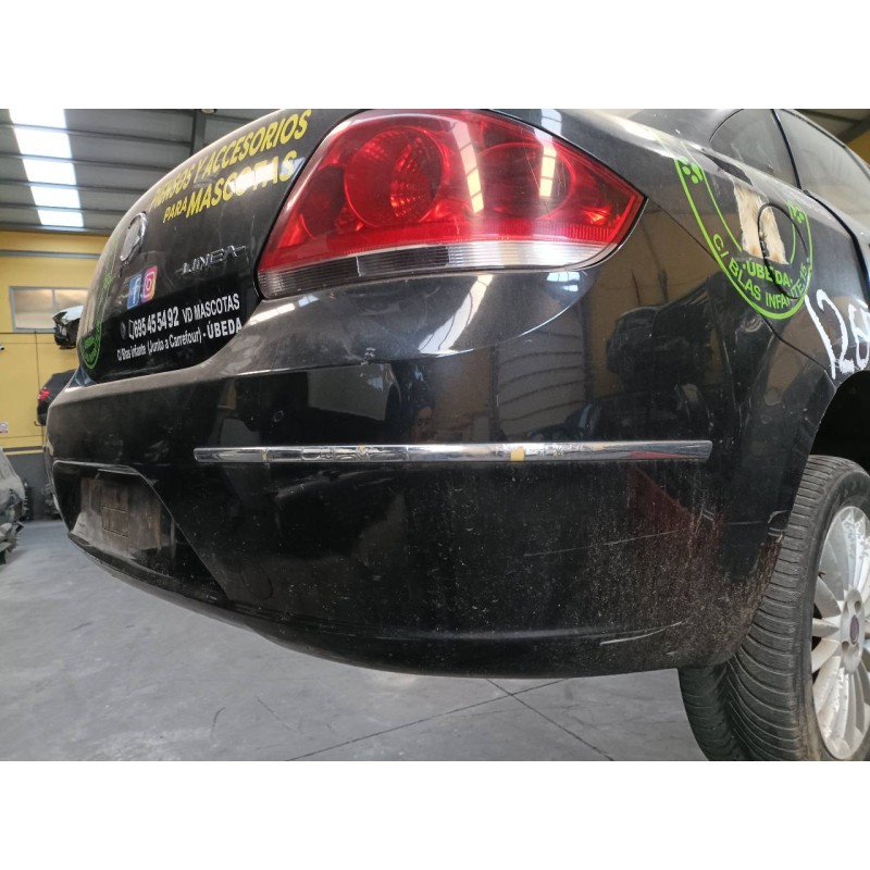 Recambio de paragolpes trasero para fiat linea (110) 1.3 16v jtd cat referencia OEM IAM   