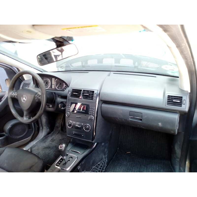 Recambio de salpicadero para mercedes-benz clase a (w169) a 180 cdi a-edition referencia OEM IAM   