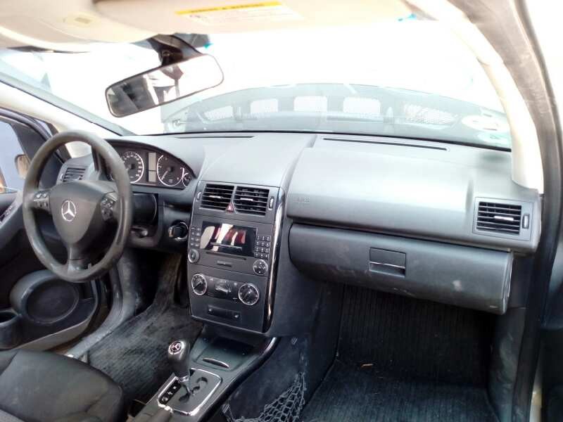 Recambio de salpicadero para mercedes-benz clase a (w169) a 180 cdi a-edition referencia OEM IAM   