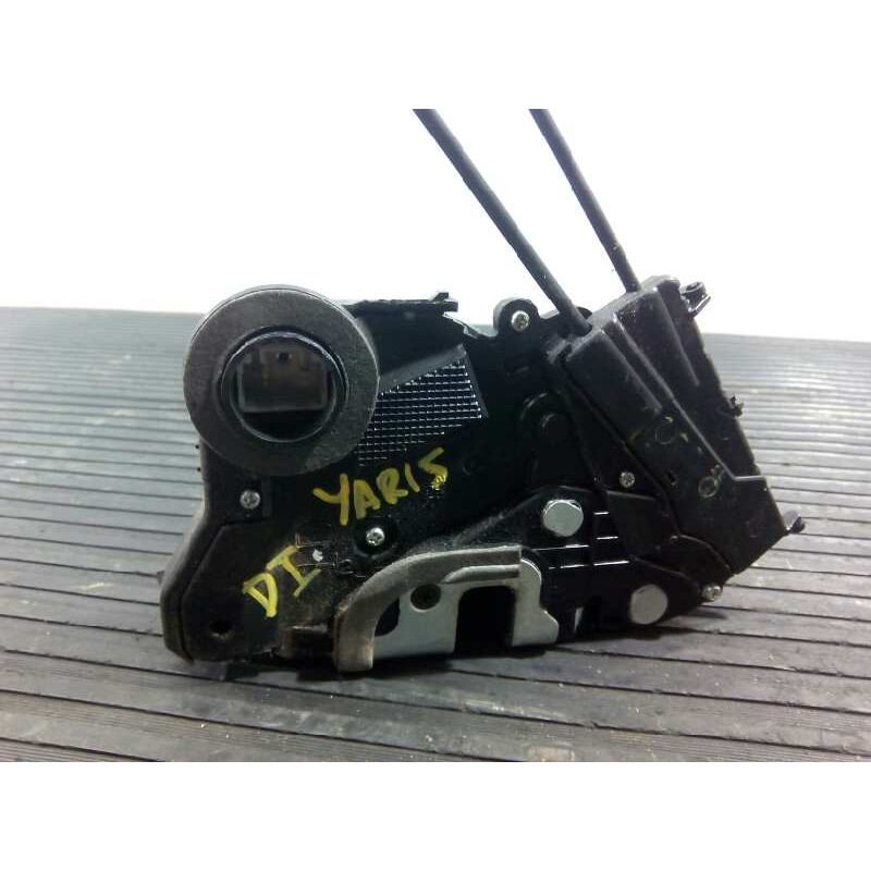 Recambio de cerradura puerta delantera izquierda para toyota yaris referencia OEM IAM   E2-B4-5-2