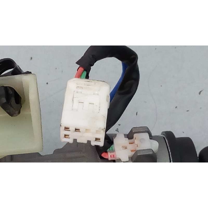 Recambio de antirrobo para hyundai i20 trend referencia OEM IAM   E2-B5-34-2