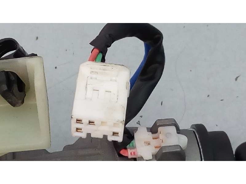 Recambio de antirrobo para hyundai i20 trend referencia OEM IAM   E2-B5-34-2