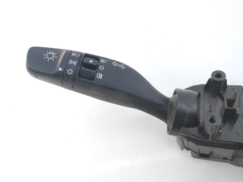 Recambio de mando intermitentes para hyundai i20 trend referencia OEM IAM 299141431  E3-A3-30-1