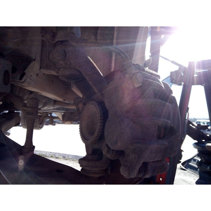 Recambio de mangueta delantera izquierda para ford transit mod.2000 caja abierta ft 350 2.4 medio referencia OEM IAM   