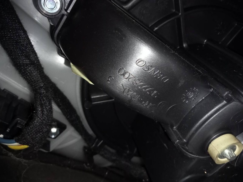 Recambio de ventilador calefaccion para peugeot partner kasten confort l1 referencia OEM IAM 5E2228200  