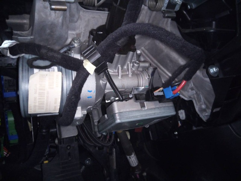 Recambio de columna direccion para jeep renegade sport 4x2 referencia OEM IAM 59320984  