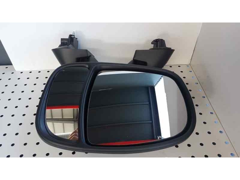 Recambio de retrovisor derecho electrico para renault trafic combi (ab 4.01) referencia OEM IAM 9226750 NUEVO T2-1-B6-3