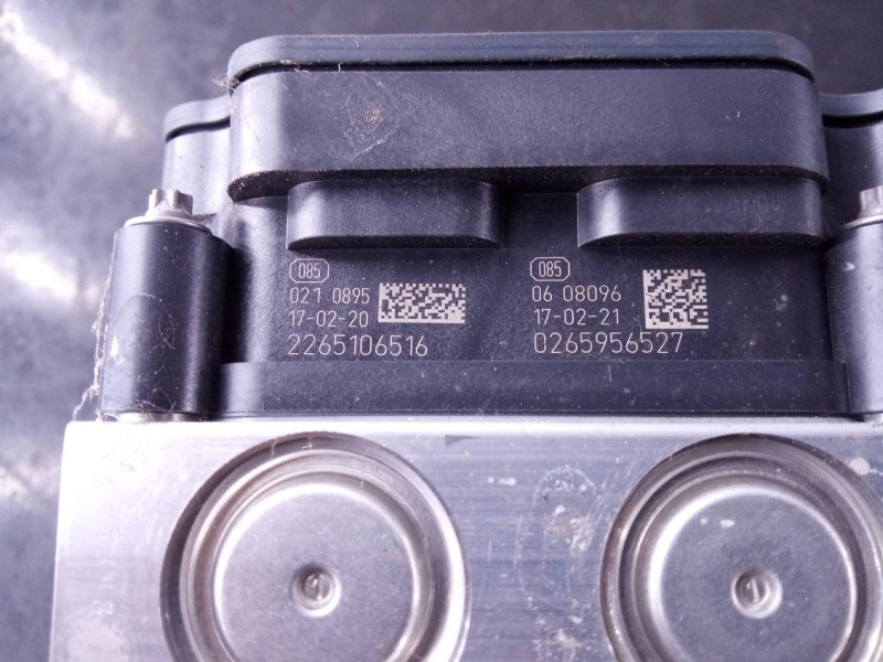 Recambio de abs para renault kadjar zen referencia OEM IAM 476605200R 269829 P3-A8-24-2