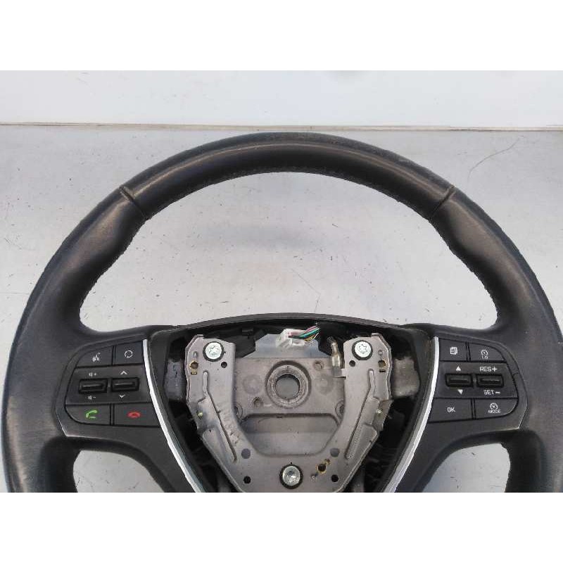 Recambio de volante para hyundai i20 trend referencia OEM IAM 56100C8630  E2-B5-29-1