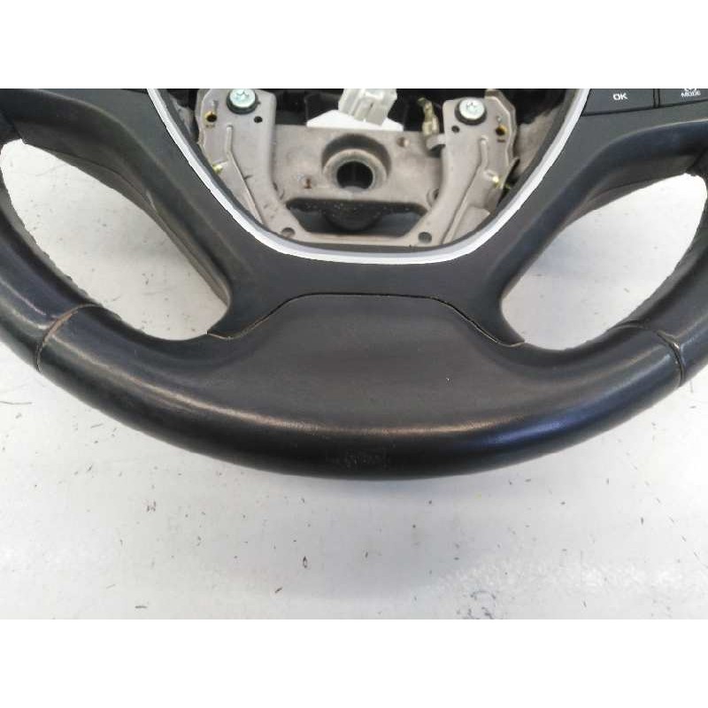 Recambio de volante para hyundai i20 trend referencia OEM IAM 56100C8630  E2-B5-29-1