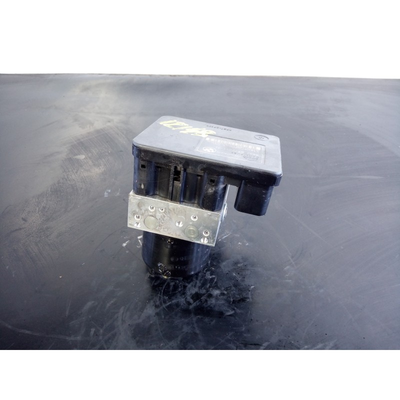 Recambio de abs para bmw serie 3 berlina (e90) 318d referencia OEM IAM 3451677221301 3452677221401 P3-B8-28-4