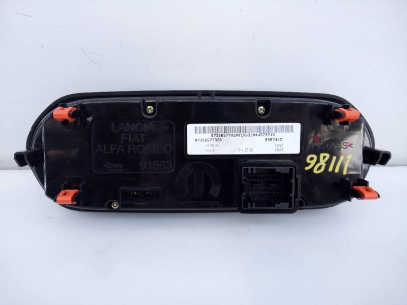 Recambio de mando climatizador para jeep renegade sport 4x2 referencia OEM IAM 07356577920 838744Z E3-B6-22-2