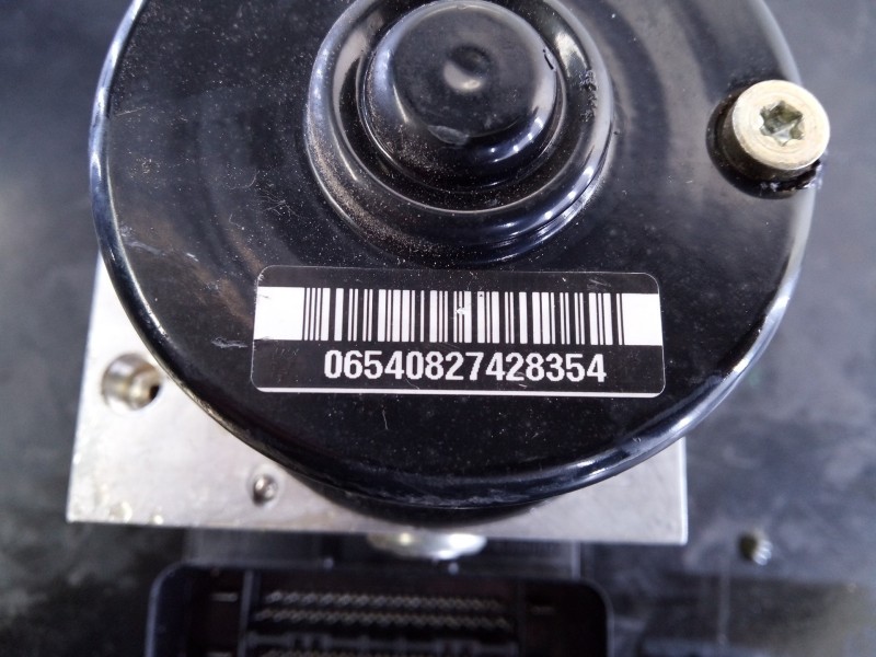 Recambio de abs para bmw serie 3 berlina (e90) 318d referencia OEM IAM 3451677221301 3452677221401 P3-B8-28-4