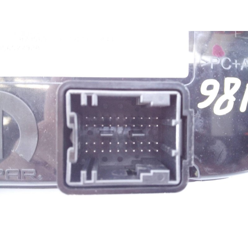 Recambio de mando climatizador para jeep renegade sport 4x2 referencia OEM IAM 07356577920 838744Z E3-B6-22-2