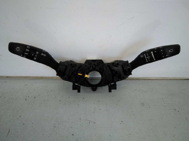 Recambio de mando intermitentes para hyundai i20 trend referencia OEM IAM 299141440 299141431 E3-A3-59-1