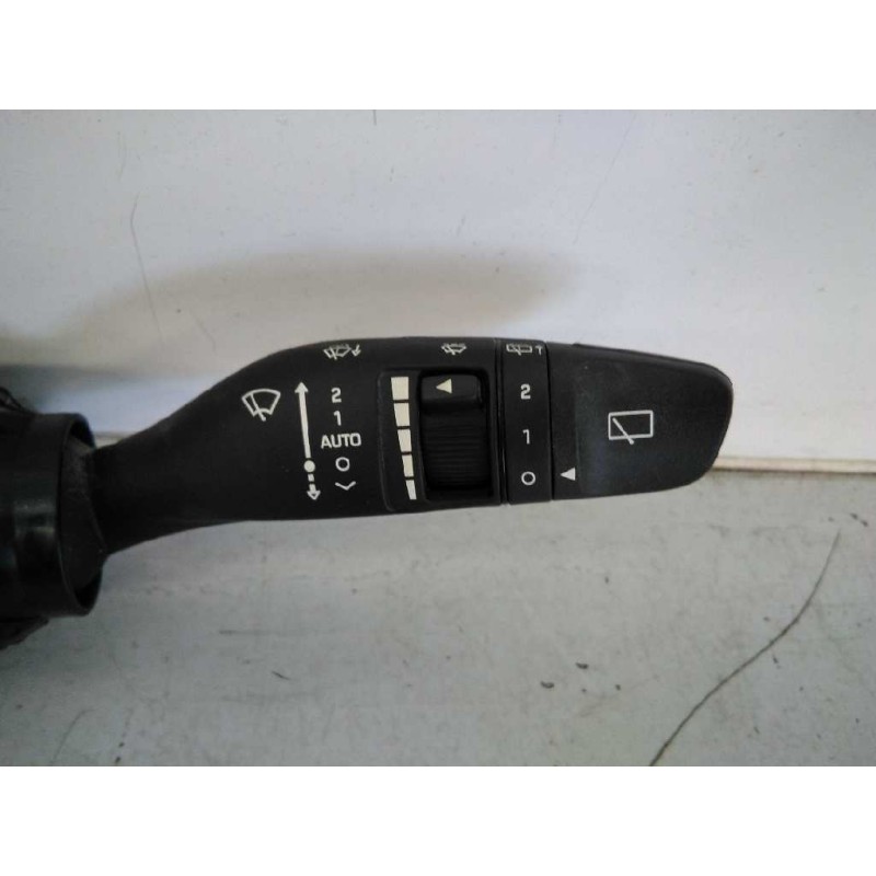 Recambio de mando intermitentes para hyundai i20 trend referencia OEM IAM 299141440 299141431 E3-A3-59-1