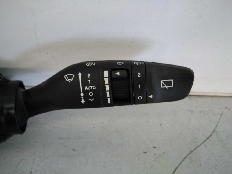 Recambio de mando intermitentes para hyundai i20 trend referencia OEM IAM 299141440 299141431 E3-A3-59-1