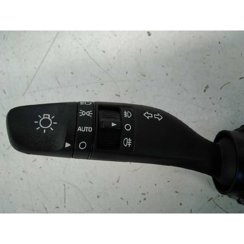Recambio de mando intermitentes para hyundai i20 trend referencia OEM IAM 299141440 299141431 E3-A3-59-1