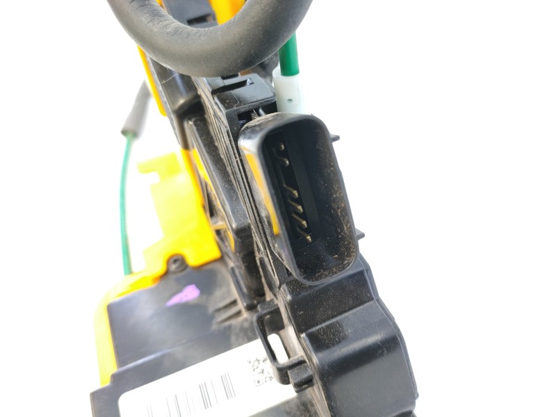 Recambio de cerradura puerta delantera derecha para hyundai i30 (gd) trend referencia OEM IAM 81320A6110  E2-B5-55-1