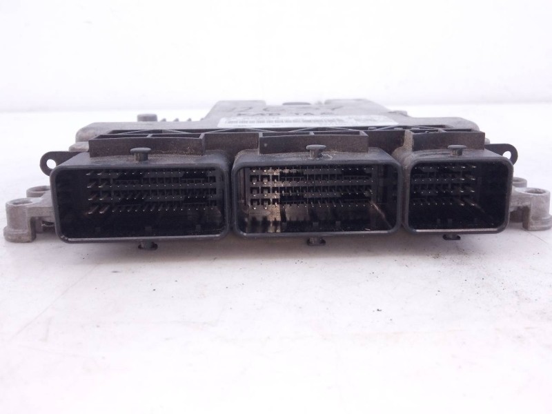 Recambio de centralita motor uce para renault kadjar zen referencia OEM IAM 237106319R 0281033358 E2-A1-35-7