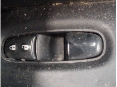 MANDO ELEVALUNAS DELANTERO DERECHO 