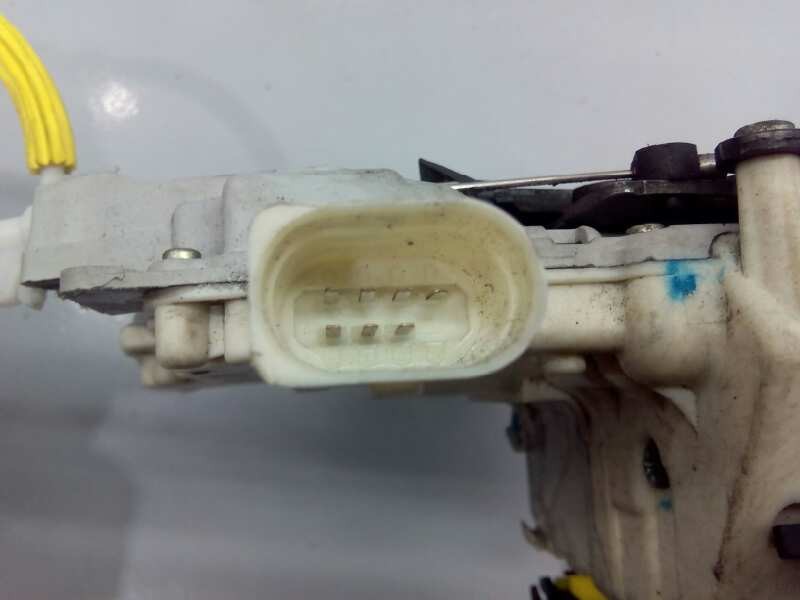 Recambio de cerradura puerta trasera derecha para audi a4 berlina (8e) 1.9 tdi referencia OEM IAM 8E0839016AA  E1-B6-8-4