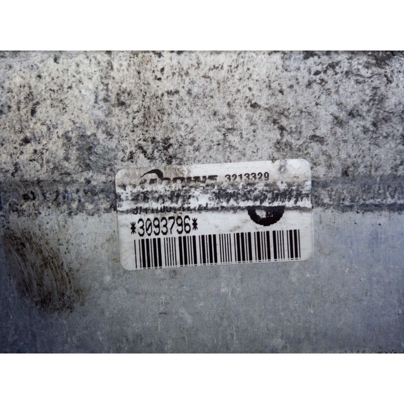 Recambio de intercooler para bmw serie 3 berlina (e90) 318d referencia OEM IAM 3213329 3093796 P2-A11-9