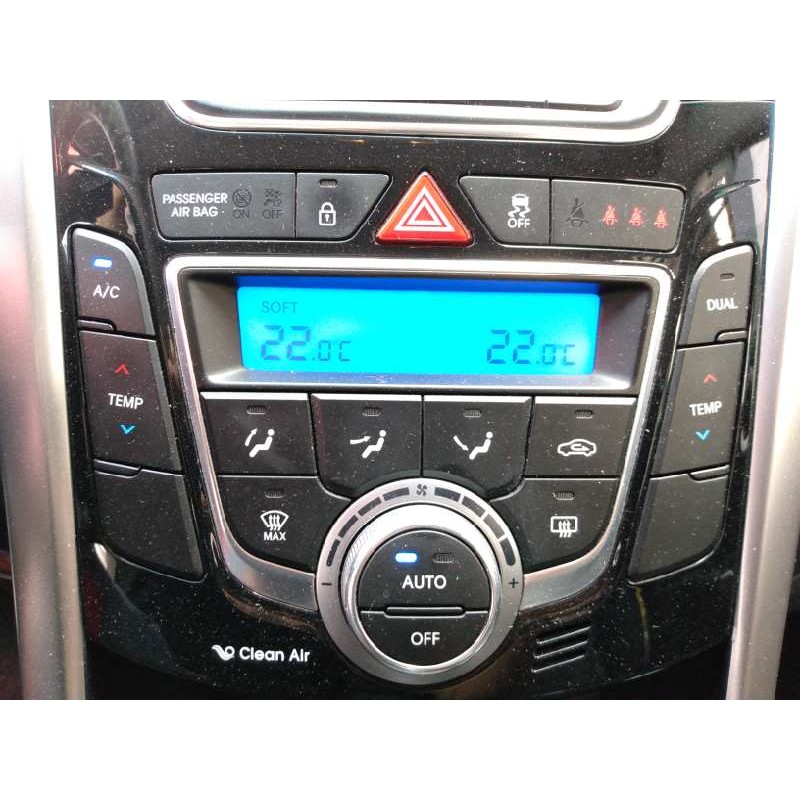 Recambio de mando climatizador para hyundai i30 (gd) trend referencia OEM IAM 97250A6520GU A2C31608500 E3-A3-49-3