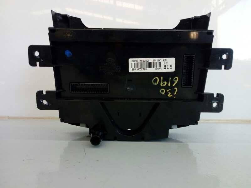 Recambio de mando climatizador para hyundai i30 (gd) trend referencia OEM IAM 97250A6520GU A2C31608500 E3-A3-49-3