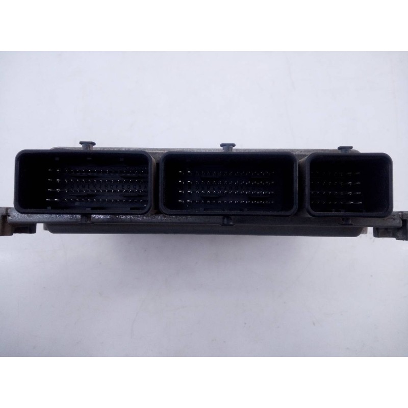 Recambio de centralita motor uce para dacia duster ambience 4x2 referencia OEM IAM 237106968R 237107137R E2-A1-24-1