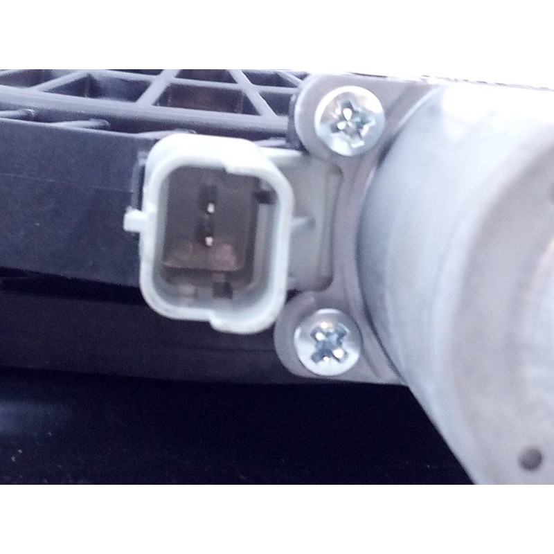 Recambio de elevalunas delantero derecho para renault kadjar zen referencia OEM IAM 807207795R  E1-A1-39-2