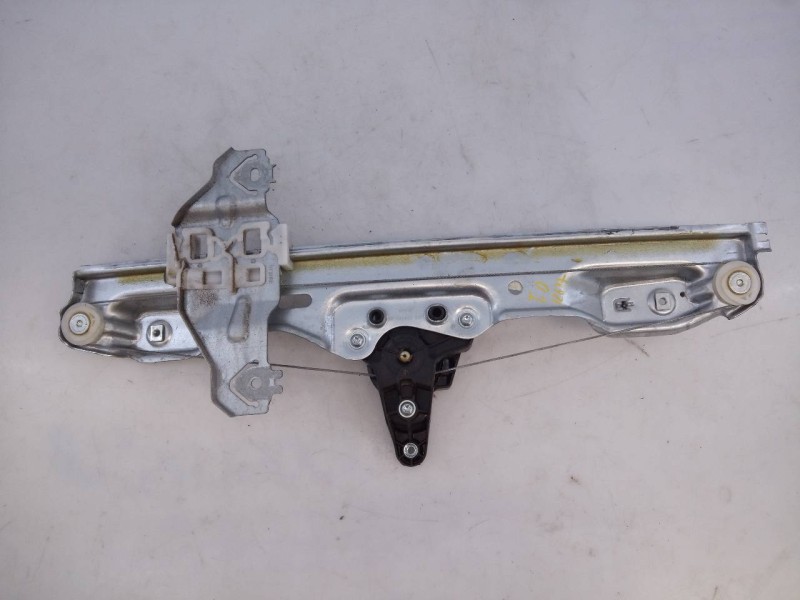 Recambio de elevalunas trasero derecho para renault kadjar zen referencia OEM IAM 827004EA0A C39784100 E1-A1-40-2