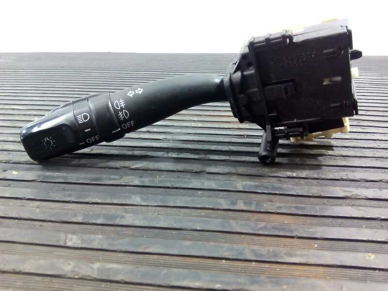 Recambio de mando intermitentes para toyota avensis berlina (t25) referencia OEM IAM 8414005110  E3-B2-8-5