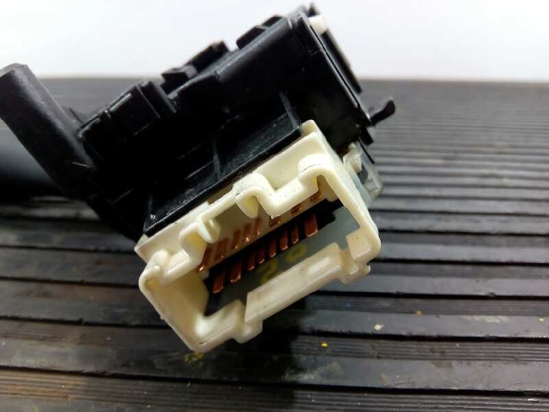 Recambio de mando intermitentes para toyota avensis berlina (t25) referencia OEM IAM 8414005110  E3-B2-8-5