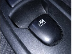 MANDO ELEVALUNAS DELANTERO DERECHO 