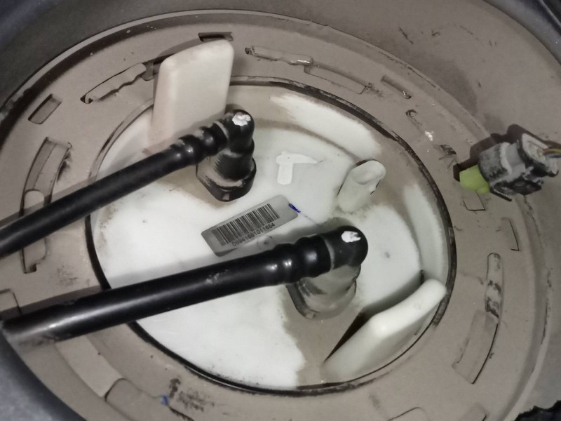 Recambio de aforador para mercedes-benz clase c (w204) lim. c 200 cdi referencia OEM IAM A2044700694  