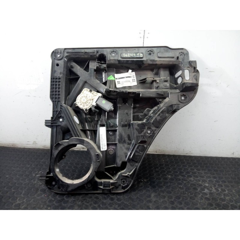 Recambio de elevalunas trasero derecho para jeep cherokee limited exclusive referencia OEM IAM 907335003452  P2-B4-23