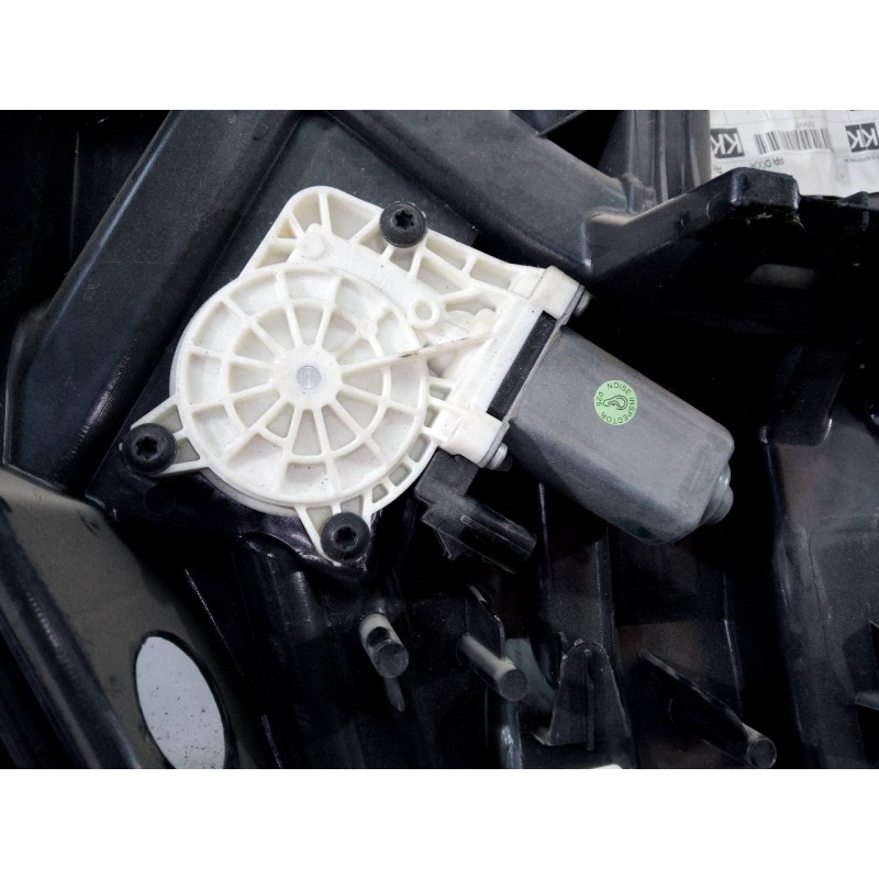 Recambio de elevalunas trasero derecho para jeep cherokee limited exclusive referencia OEM IAM 907335003452  P2-B4-23